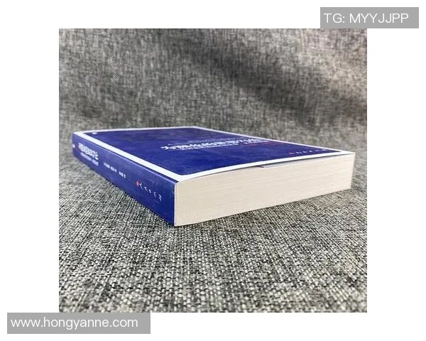 汉密尔顿与足球明星的相似之处探讨及其在运动中的影响力分析