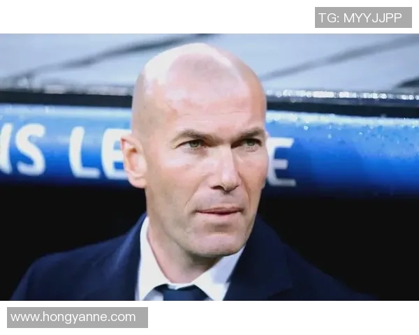 足球传奇齐达内的辉煌生涯与影响力解析