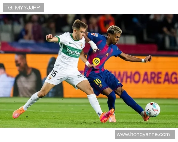 足球明星背后的故事与成就揭秘他们如何影响了全球足球文化与发展